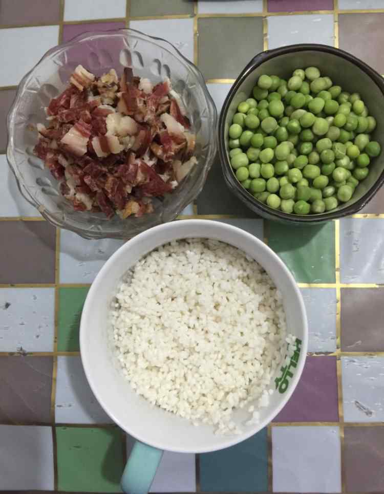 酒米饭的做法四川 川味腊肉酒米饭的简单做法 川味腊肉酒米饭食谱简单做法文章配图