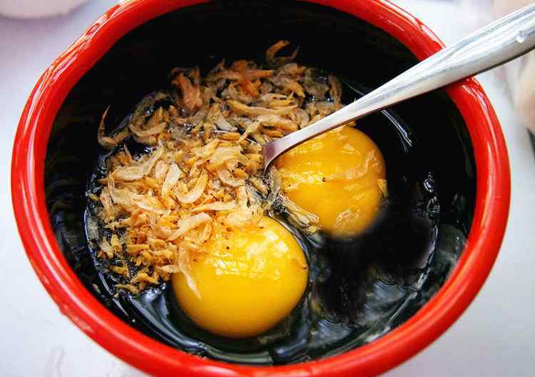 叉烧的做法 叉烧蛋炒饭怎么做好吃 叉烧蛋炒饭做法大全