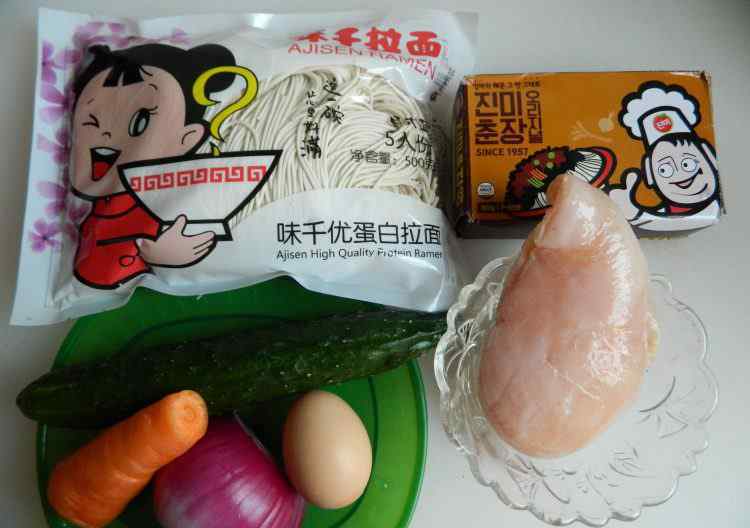 韩式炸酱面 韩国炸酱面的详细做法 韩国炸酱面食谱做法大全