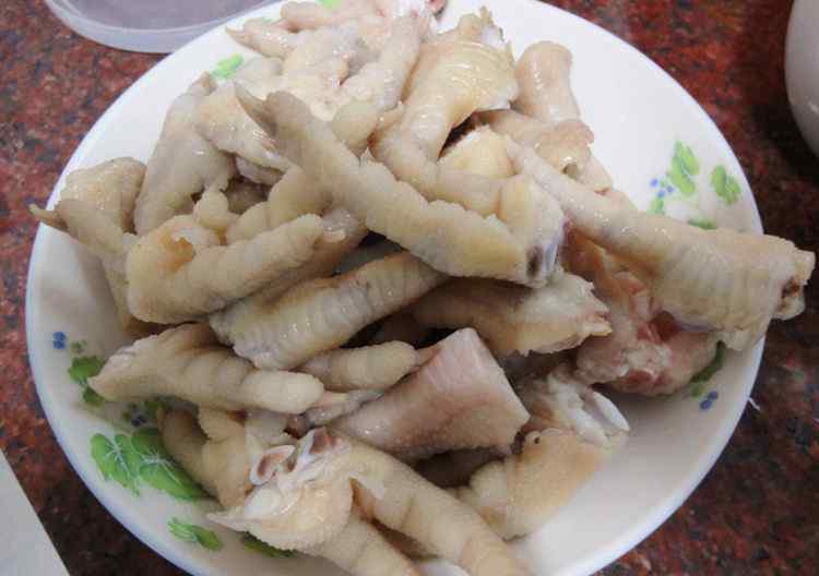 鸡爪子的做法家常做法 美味鸡爪子的家常做法 美味鸡爪子做法详细步骤