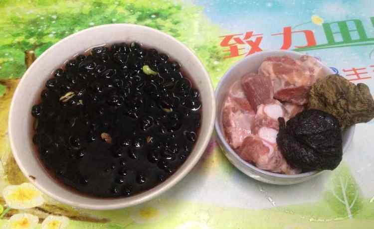生地熟地汤 生地熟地黑豆汤怎么做好吃 生地熟地黑豆汤做法及配料