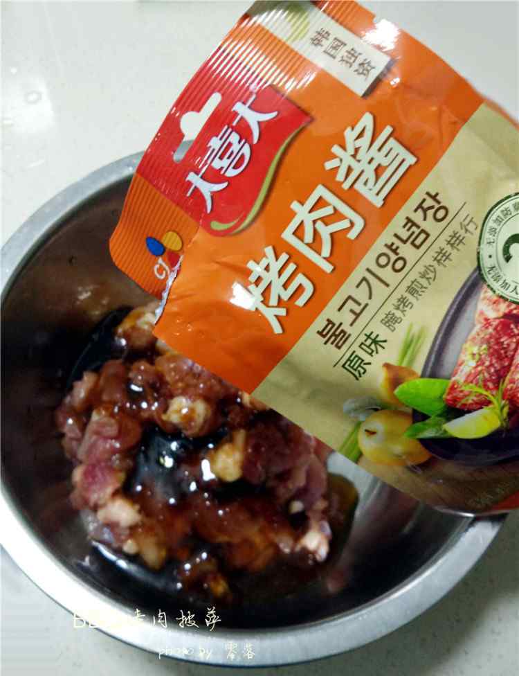 bbq烧烤 BBQ烤肉披萨的简单做法 BBQ烤肉披萨做法和材料