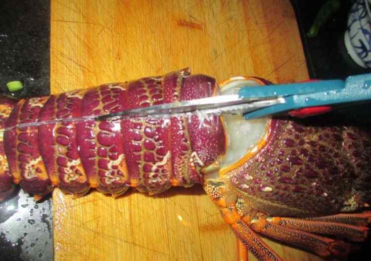 大龙虾怎么做好吃 蒜泥大龙虾怎么做好吃 蒜泥大龙虾做法大全