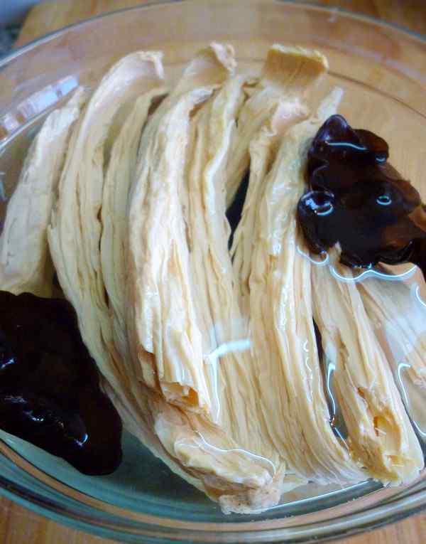 凉拌菜的做法大全 凉拌腐竹做法和配方 凉拌腐竹做法和材料