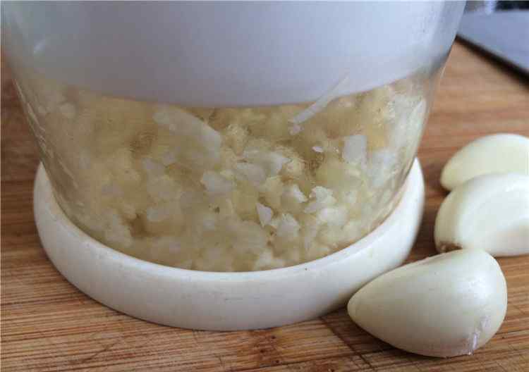 锡纸金针菇做法烤箱 锡纸金针菇的家常做法 锡纸金针菇配方与做法