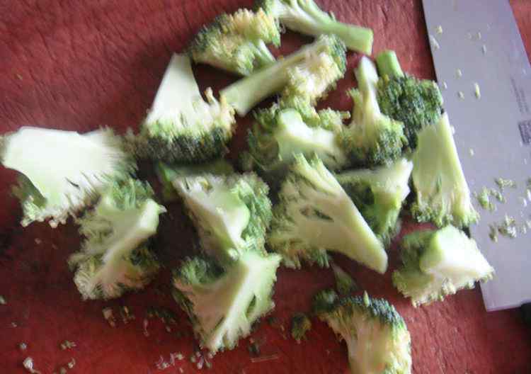 膏蟹的做法 西兰花干贝海鲜粥简单又好吃的做法 西兰花干贝海鲜粥做法大全