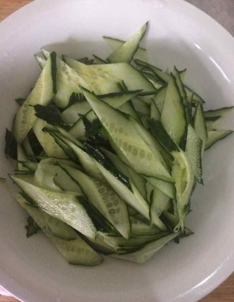 瓜片鸡蛋汤 番茄瓜片鸡蛋汤简单又好吃的做法 番茄瓜片鸡蛋汤食谱做法大全