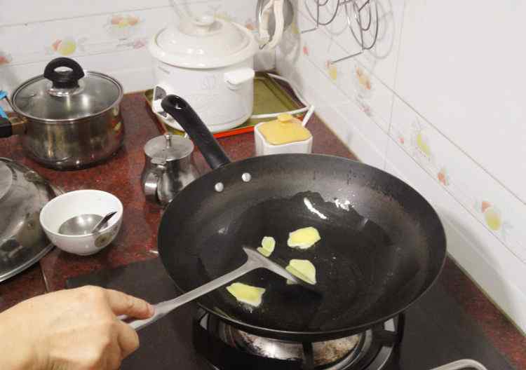 鸡爪子的做法家常做法 美味鸡爪子的家常做法 美味鸡爪子做法详细步骤