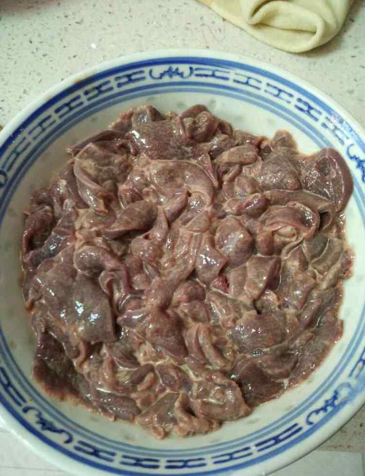 大蒜炒猪肝的做法 大蒜炒猪肝的做法 大蒜炒猪肝做法详细步骤