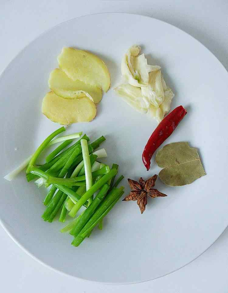 红烧肉的家常做法 毛氏红烧肉的详细做法 毛氏红烧肉食谱做法大全