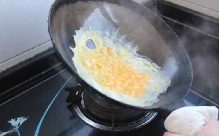 大饼的家常做法 炒饼的简单做法 炒饼怎么做有营养