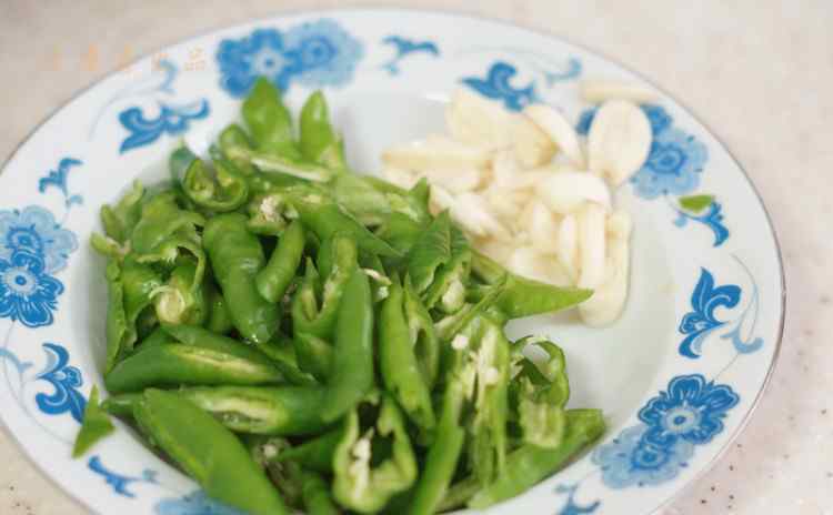 湘菜的做法 农家小炒肉的简单做法 农家小炒肉做法步骤图解