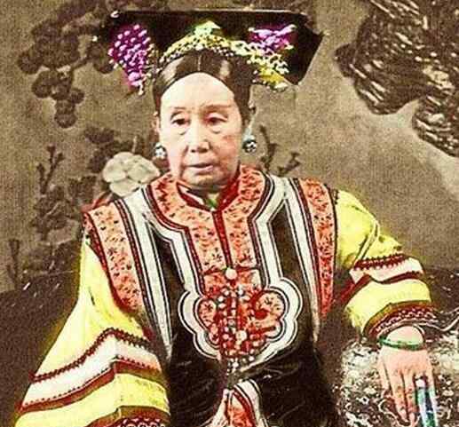 满人是现在的哪里人 清朝灭亡后，满族人纷纷改姓去了哪里？现状如何