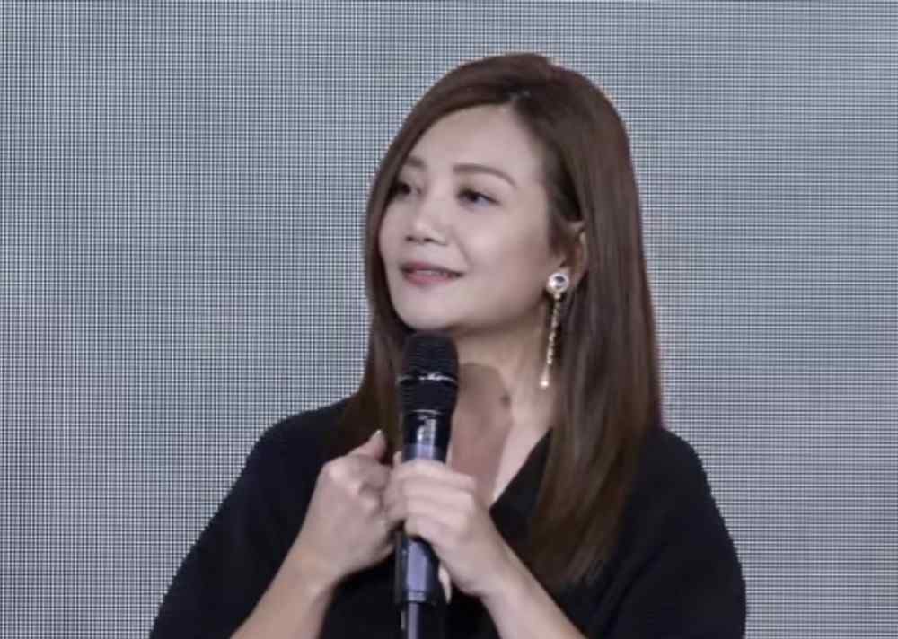 勇气歌词梁静茹 那个唱《勇气》的梁静茹，离婚后更需要勇气！
