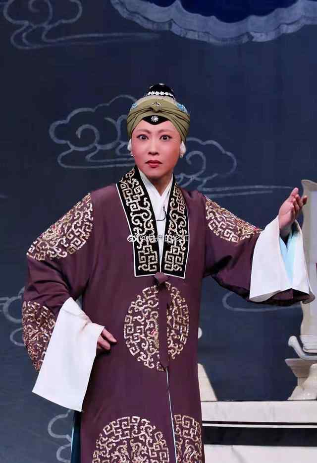 演员李佳 90后漂亮女孩，优秀青年老旦演员李佳