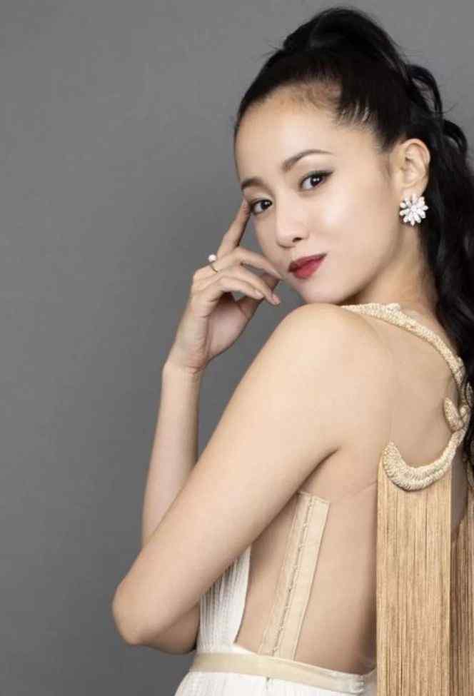 泽尻英龙华整容天后 33岁泽尻英龙华藏毒被捕，网友：太不洁身自爱了