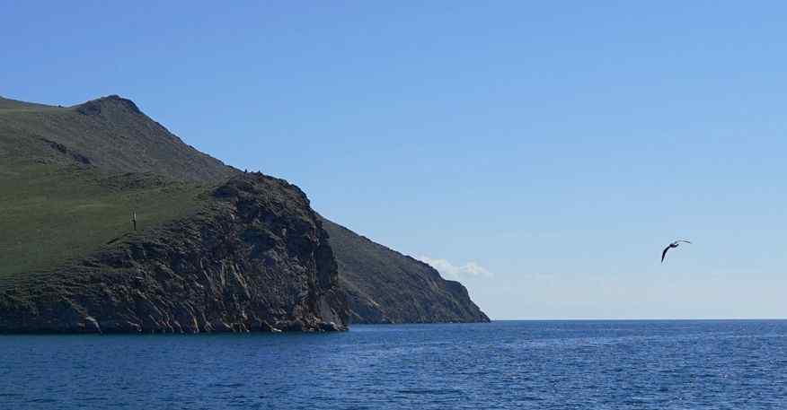 贝加尔湖畔在哪里 《贝加尔湖畔》忧而不伤，清凉而温暖