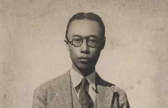 溥仪6岁开始玩宫女 溥仪6岁饭前，必先吃1物开胃，丫环们都转过脸回避