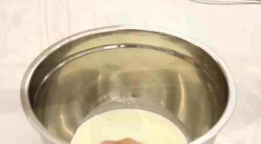 白脱是什么 什么是白脱牛奶？演一遍黄油是如何产生，剩余的白脱乳清晰明了