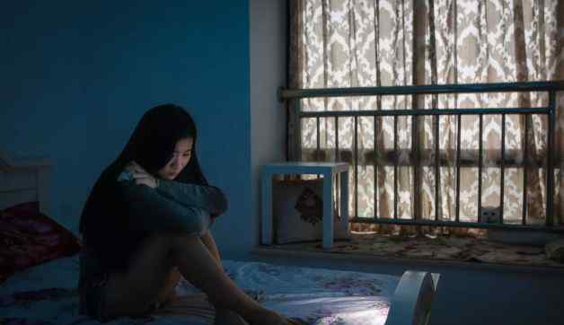 长期睡不好觉 最新研究：长期睡不好觉的人，更容易精神失常，死亡风险更高