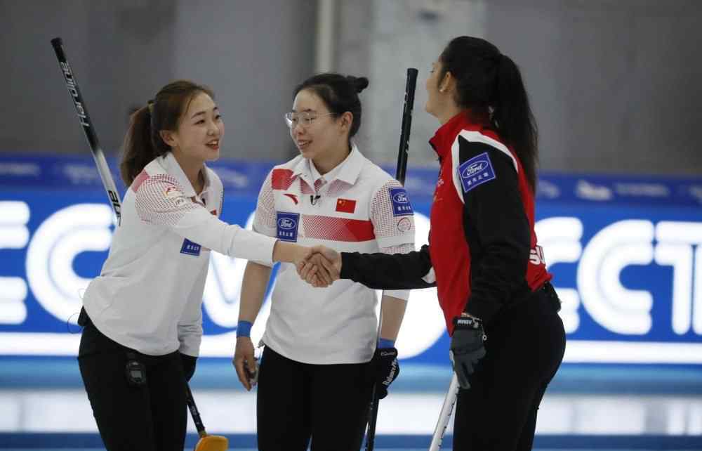 中国冰壶女队 与王冰玉成长路径相似 19岁校园美女冰壶队长正式上线！