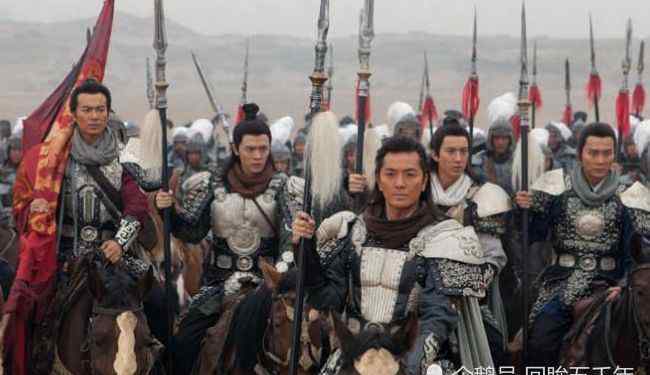 金沙滩双龙会 《杨家将》中金沙滩一战的真实情况原来是这样，潘美有点小冤枉