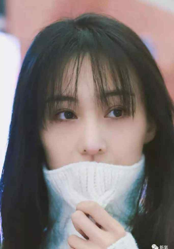 怎么让鼻头变小变尖 郑爽把鼻子整得太尖了吧！鼻尖变形发红到精修都P不掉了！