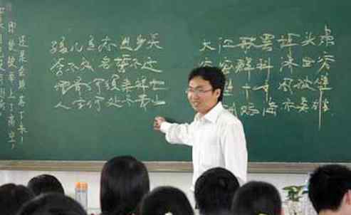 2005年感动中国 洪战辉13岁撑起一个家，2005年感动中国，如今在逆境中崛起