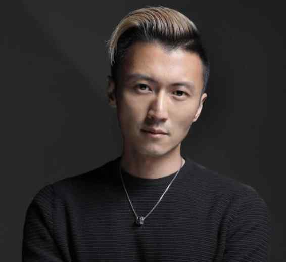 借位接吻 赵薇和谢霆锋酒吧激吻疑出轨？真相揭开原来是借位拍摄