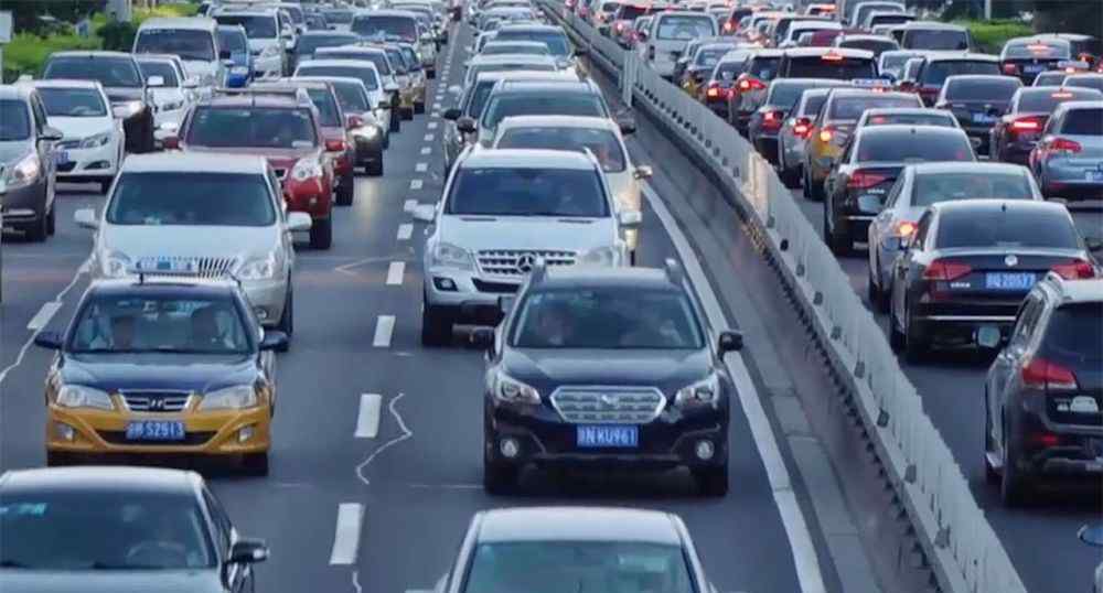 自行车时速 全球最快自行车，时速330公里，连汽车也追不上