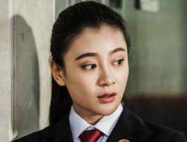 林华华扮演者 林华华扮演者与曹云金离婚，单亲妈妈角色有苦也有甜，事业重新开启！