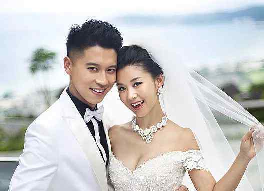 演员王雷 最干净女演员！王雷追她7年等她毕业，婚后从不拍吻戏