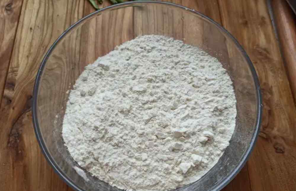 软饼怎么做又软又好吃 烙饼怎么做香软又好吃？面点师教你一个诀窍，烙饼香软起层还劲道