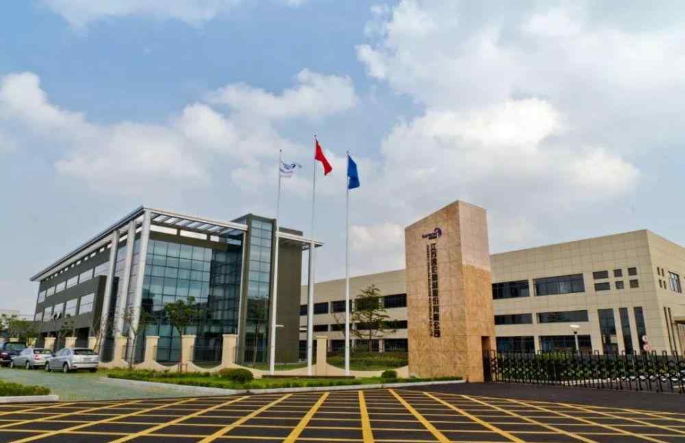 300715 快讯两则：凯伦股份亮相法国建材展 唐山工厂获多项实用专利