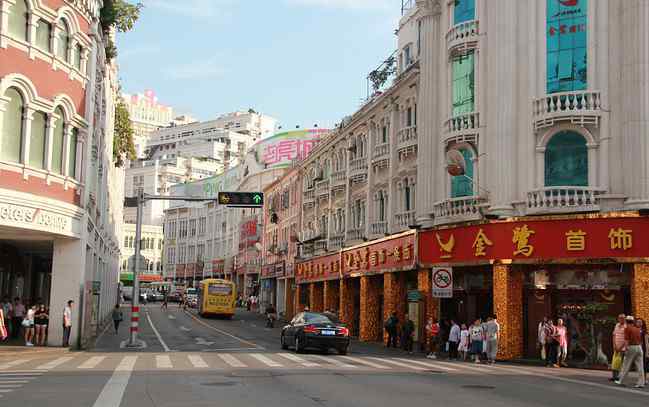 厦门长宽 厦门这条街才2米宽，却藏有许多当地美食，本地人都夸赞味道正宗