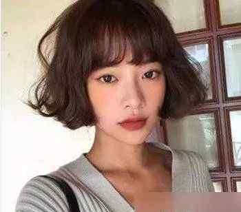 女生潮流短发发型 get这些女生流行短发发型轻松瘦脸！