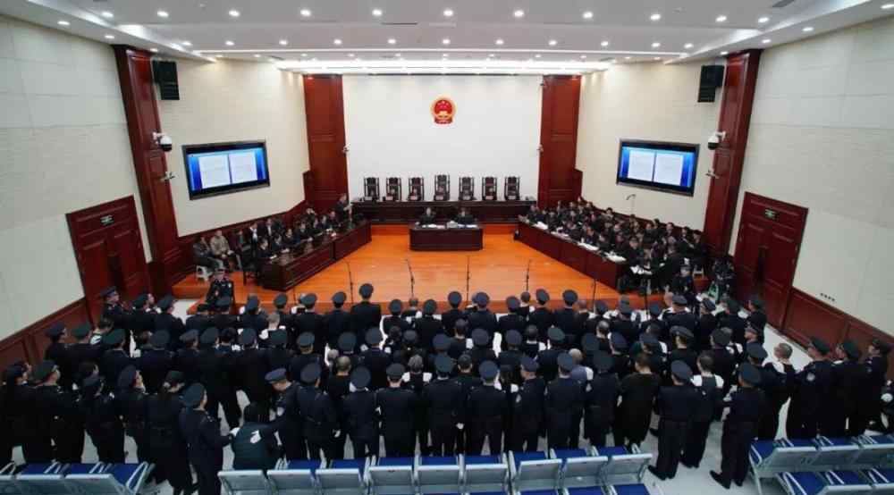 新泰张云秋 山东新泰“劳模”母子涉黑案庭审结束，将择期宣判