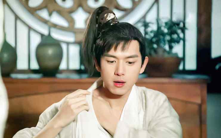 李现张若昀 肖战的颜值有多高？李现张若昀撑不起的古装刘海，他却能轻松驾驭