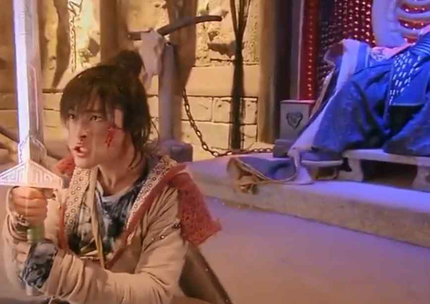 天妖皇 仙剑三：景天打败天妖皇时，他曾说了一句话，难怪输这么惨