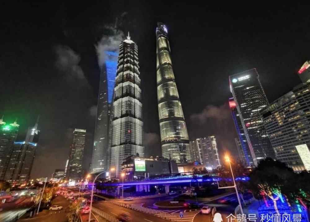 上海金融中心大厦 陆家嘴金融中心三大高楼叫什么属于上海那个区有什么好玩的