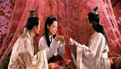 李皇 神龙政变其实是一场连环政治大戏，李旦一石二鸟，提前给李显设局