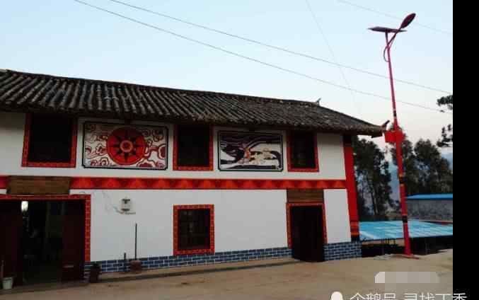 然后天梯石栈相钩连 己衣：然后天梯石栈相勾连