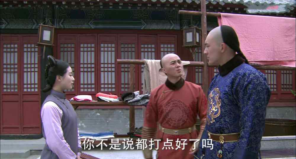 步步惊心若曦喜欢谁 步步惊心：几乎所有阿哥都喜欢若曦，唯独九爷没有，这恨谁懂？