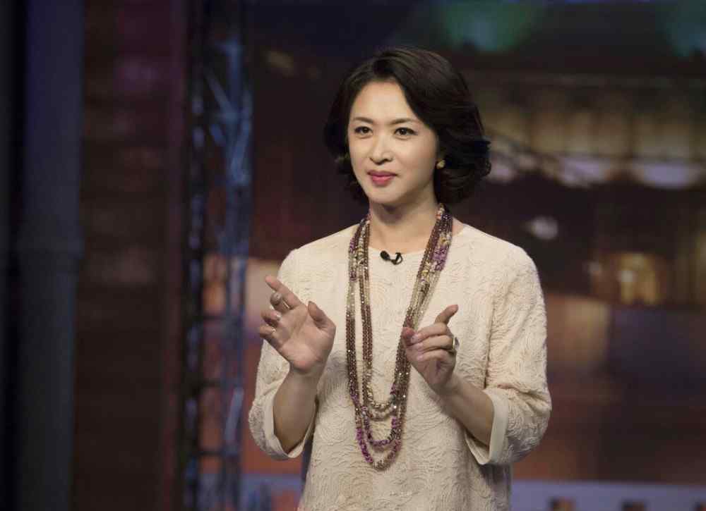 金星为什么不能生孩子 金星说一生最大的遗憾，自己不能生孩子，却一下子领养了3个