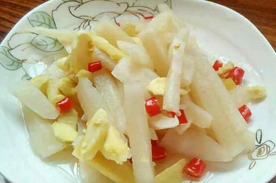 腌酸甜白萝卜 白萝卜这样腌酸甜爽口，脆生生，要想不烂有诀窍，7天就能吃！