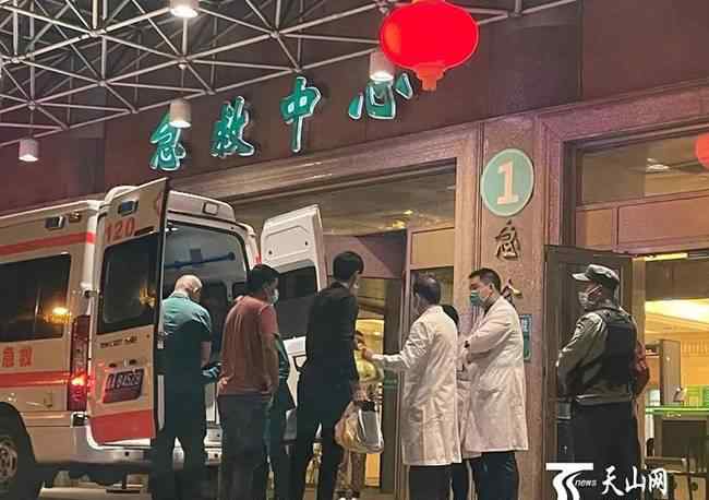 飞机返回接断臂男孩 登上网络热搜了！