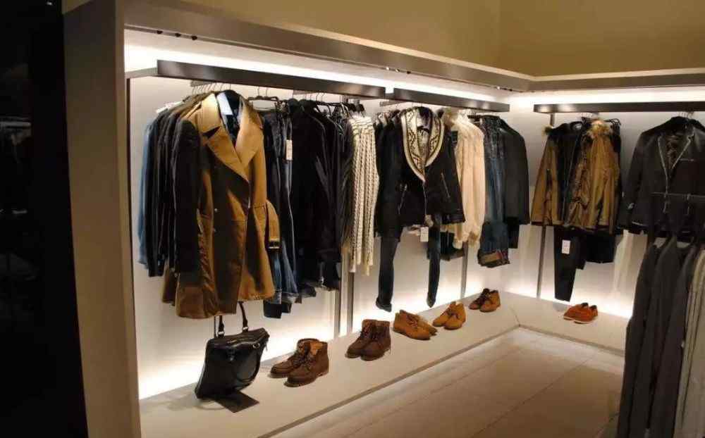 服装陈列 冬季服装店如何靠陈列翻身？记住这个6个基本原则！