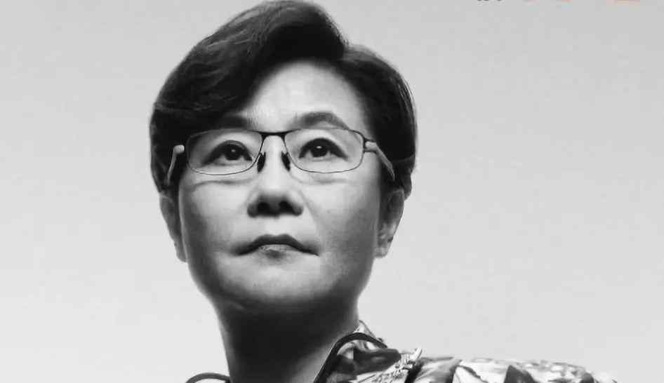 傲气冲天 霸凌演员、傲气冲天，被骂到关评论的她到底怎么了？文章配图