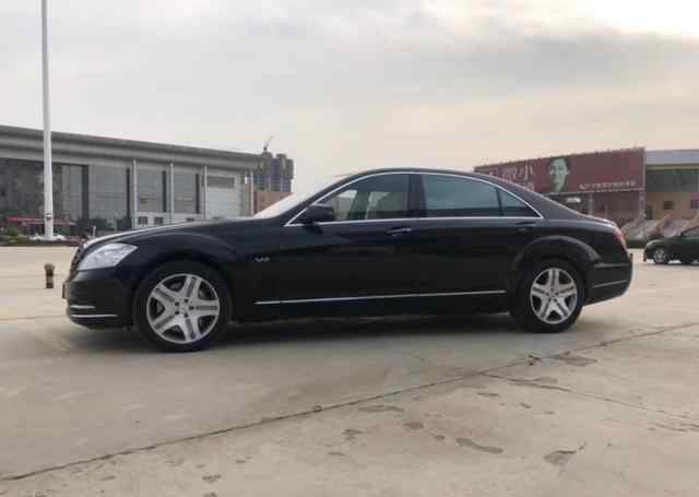 s600v12 11年奔驰S600，V12发动机，值得收藏