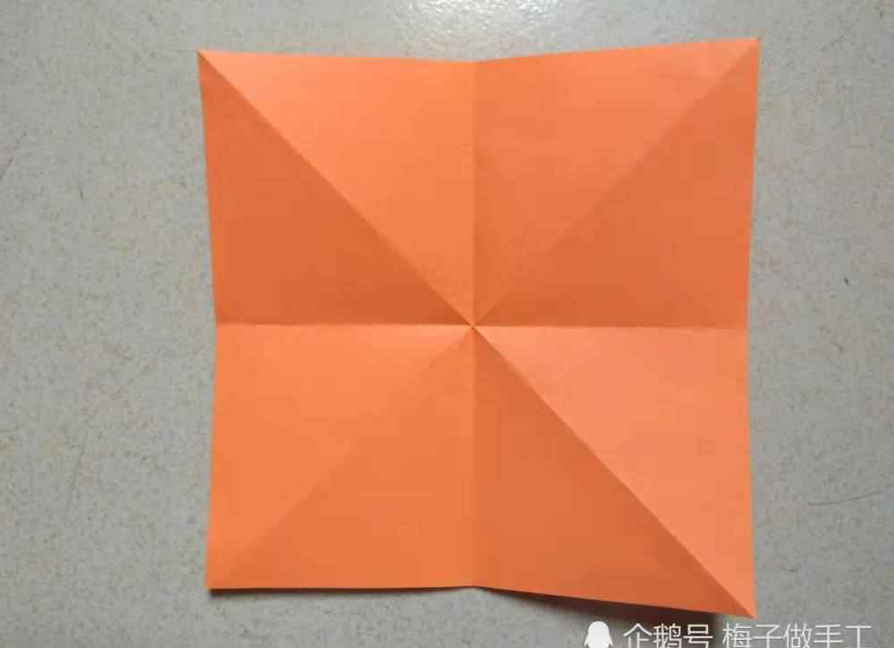 手工灯笼怎么折 儿童手工折纸：柿子怎么折？红彤彤的好像一个个红灯笼